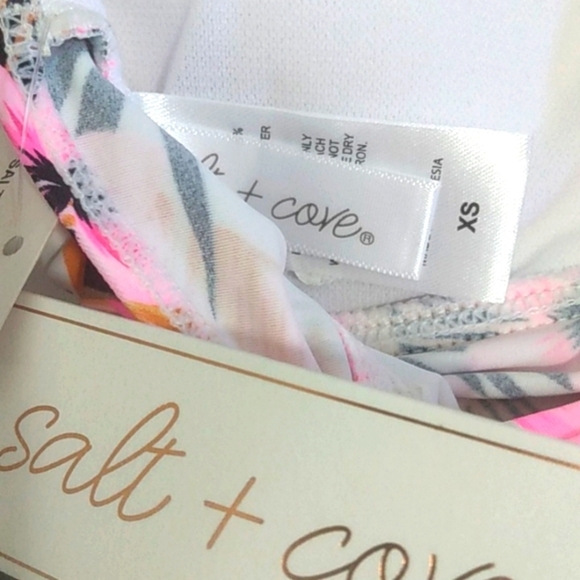 SALT + COVE PINK WHITE SPRING LEAVES STRING TIE PEPLUM SWIM TOP SIZE XS NWT - Picture 9 of 11